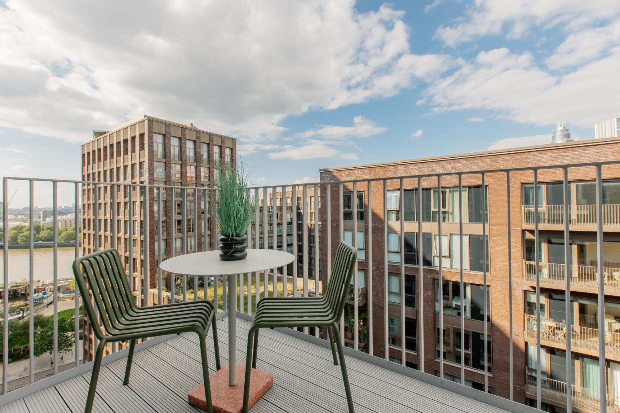 Portico Residences - Spacious 1-bed In Nine Elms With Pool Apartamento
